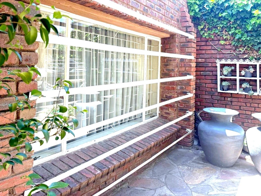 4 Bedroom Property for Sale in Griekwastad Northern Cape